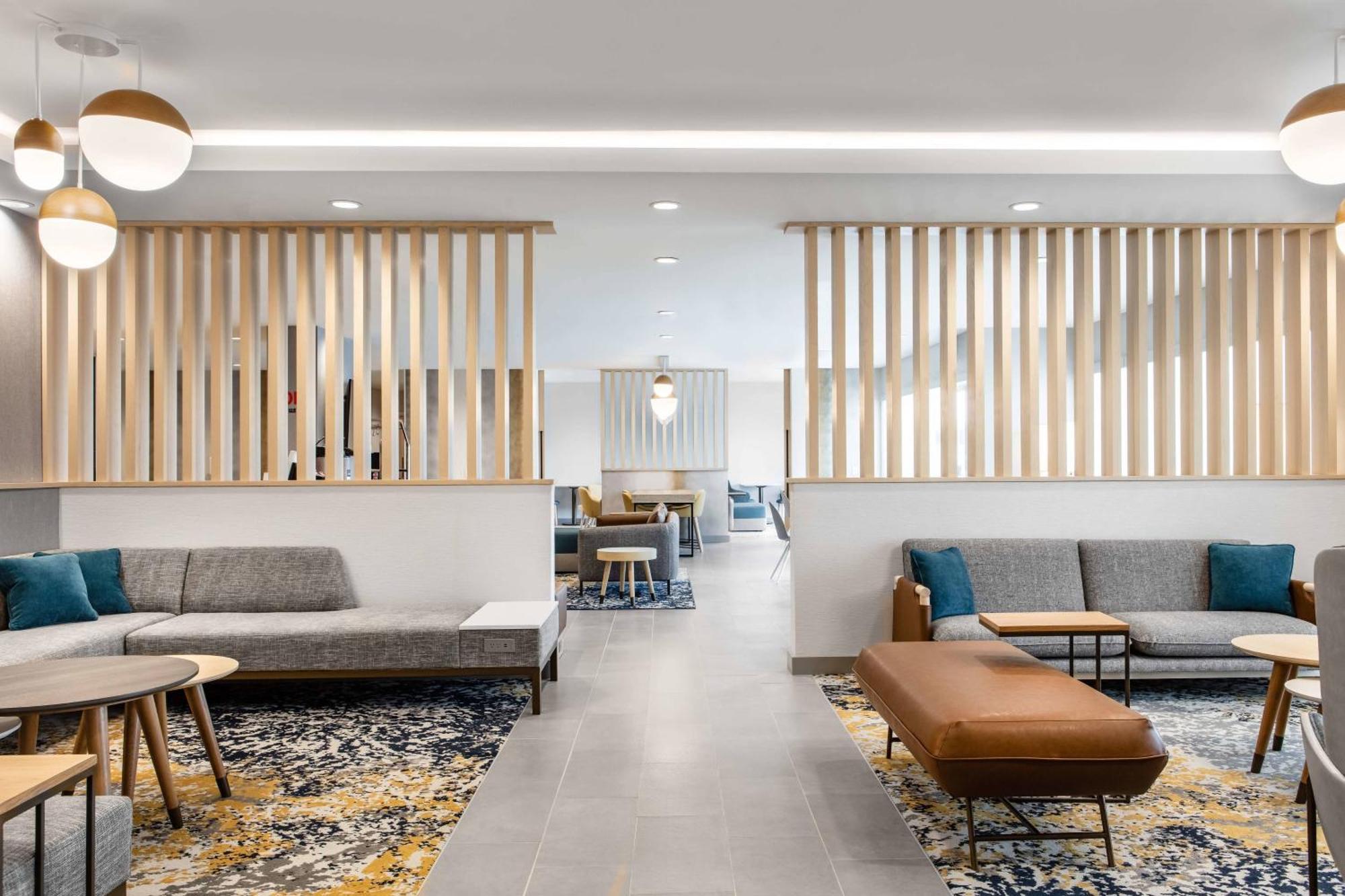 Towneplace Suites By Marriott Milwaukee West Bend Dış mekan fotoğraf